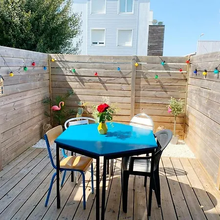 Avec Terrasse Pres Du Vieux Port
